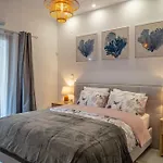 Kostis Orange 4*