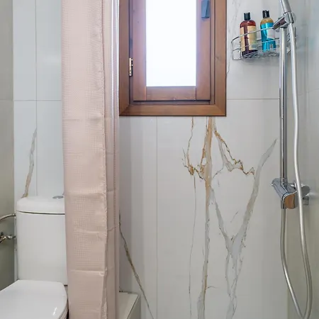 Kostis Orange 沃洛斯