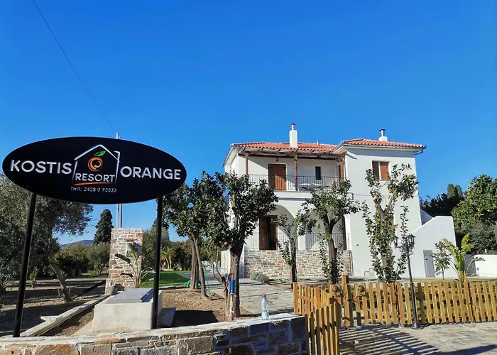 Kostis Orange מלון דירות 4*